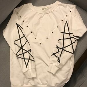 Korean white sweatshirt